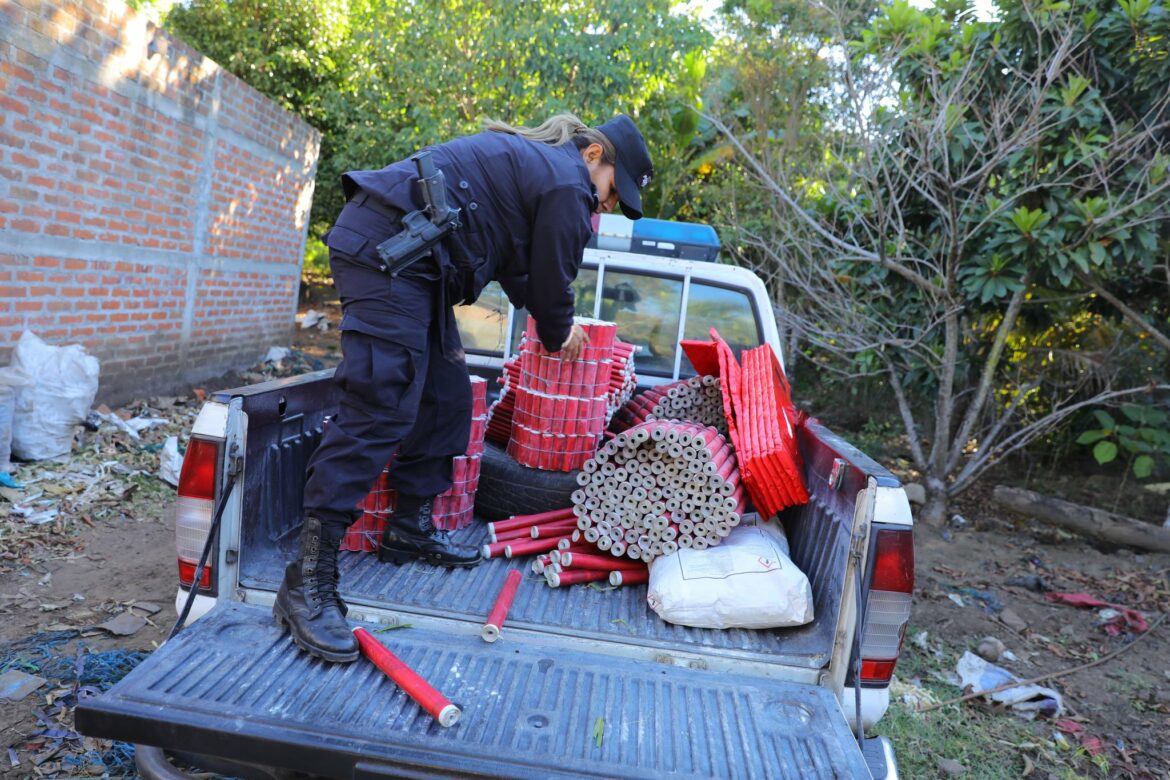 PNC regresa a El Ranchador y vuelve a encontrar producción de pirotecnia ilegal tras la muerte de cuatro personas en abril