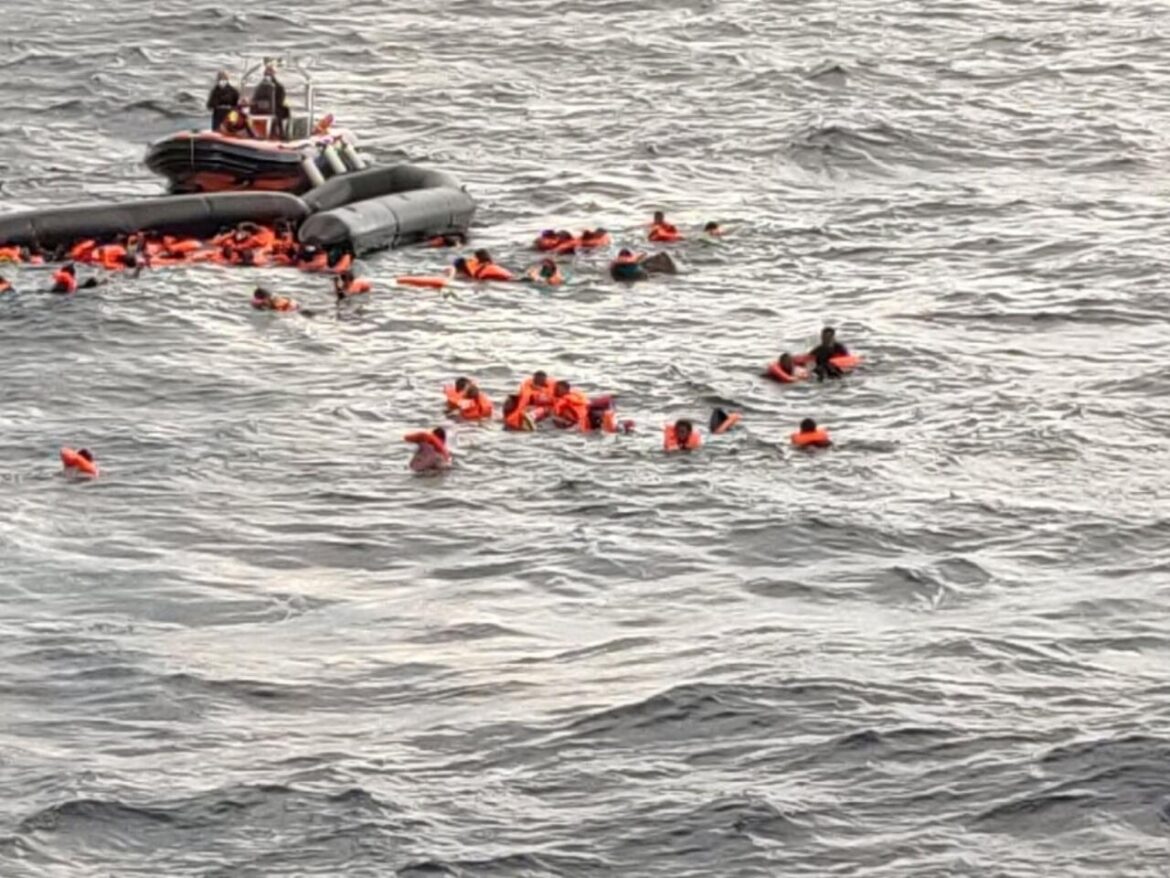 Al menos 61 migrantes murieron en un naufragio frente a las costas libias