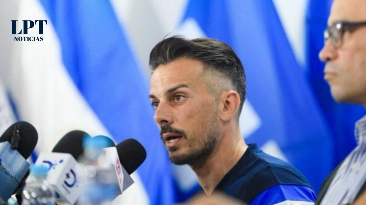 CONFIRMADO: Rubén de la Barrera deja la selección de El Salvador para dirigir un club de Europa