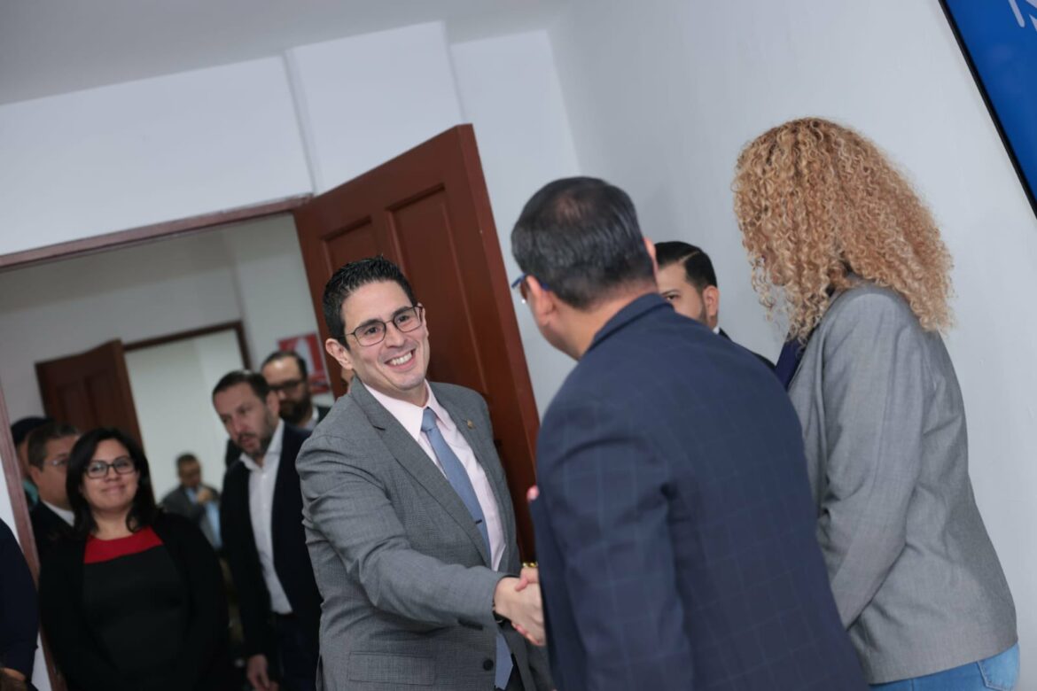 Daniel Álvarez sobre la Energía Atómica: «El Salvador utiliza material nuclear para temas hospitalarios, por ello, el instrumento nos beneficia»