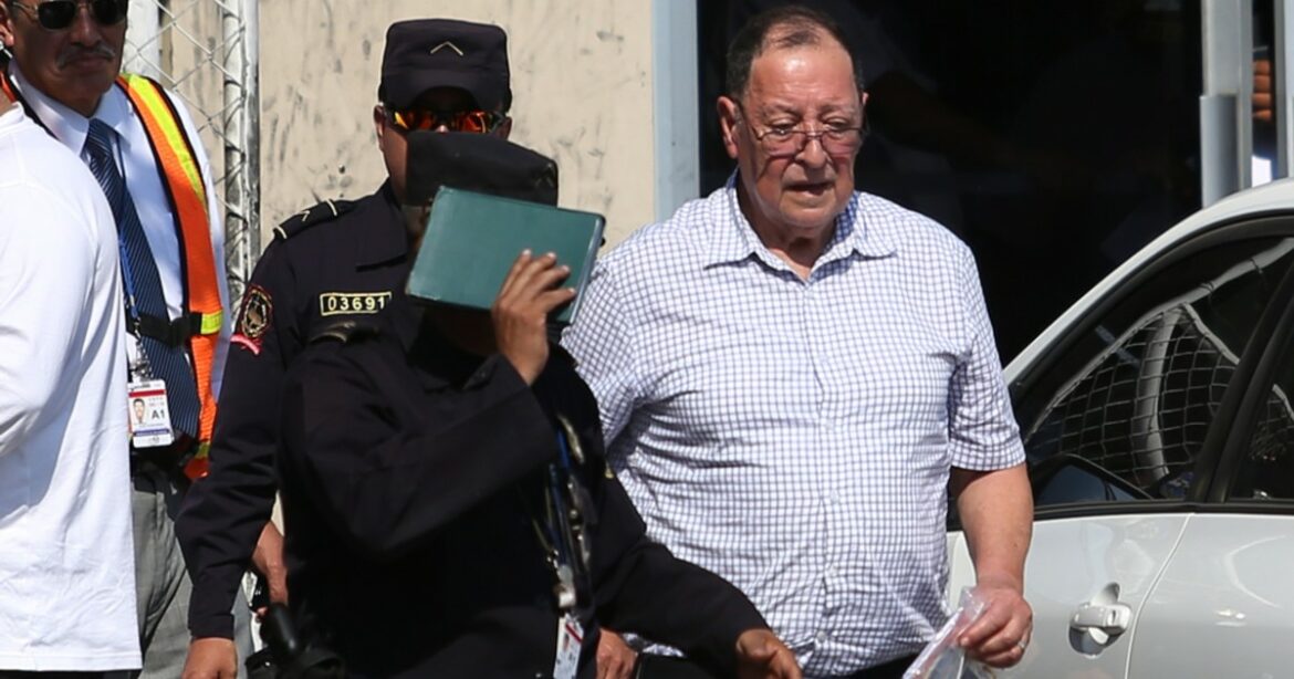 Falleció el general Carlos Vides Casanova, exministro de la Defensa