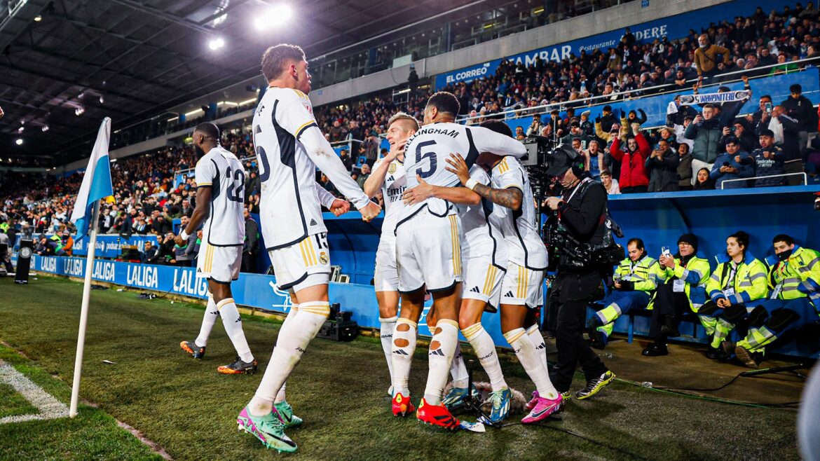 El Real Madrid cerró como líder de la Liga Española tras lograr un triunfo agónico ante el Alavés
