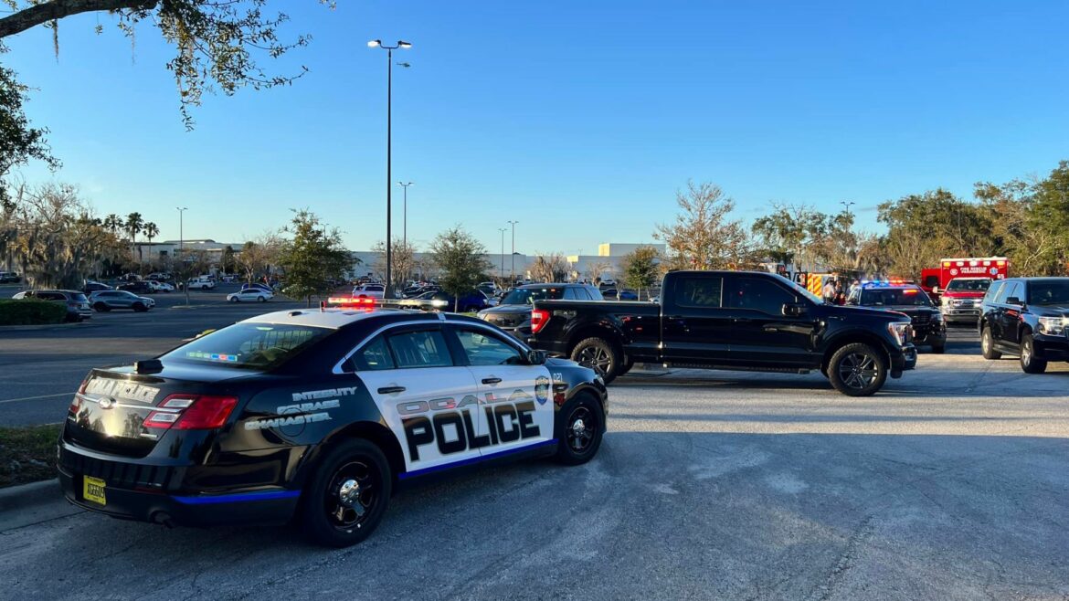 Varios heridos en tiroteo en centro comercial en Florida