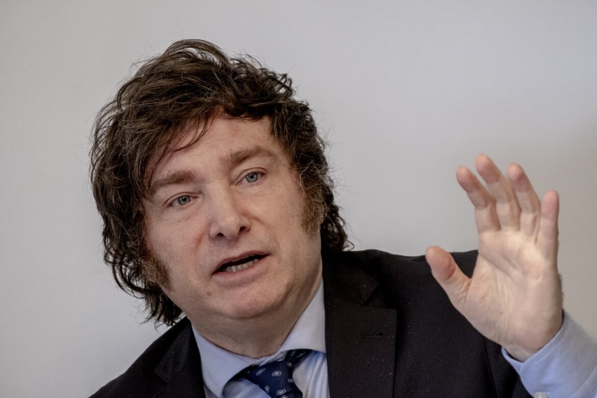 Gobierno de Javier Milei no renovará 5.000 contratos públicos