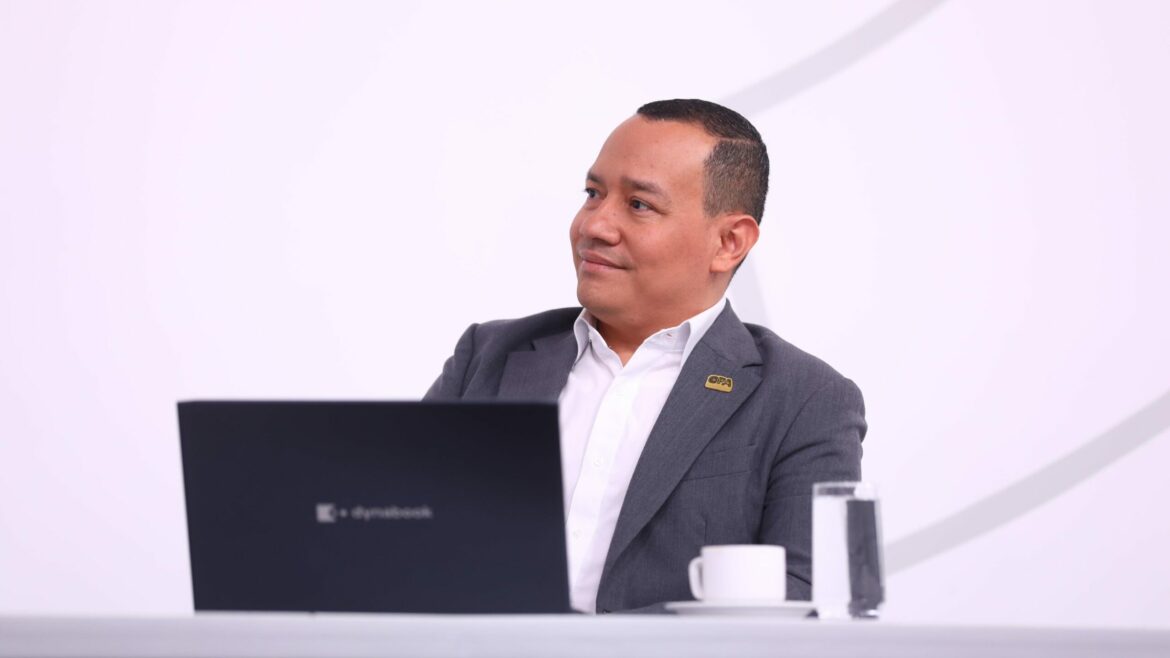 Oficina para Adopciones confirma que lleva 24 procesos, según director ejecutivo Manuel Sánchez