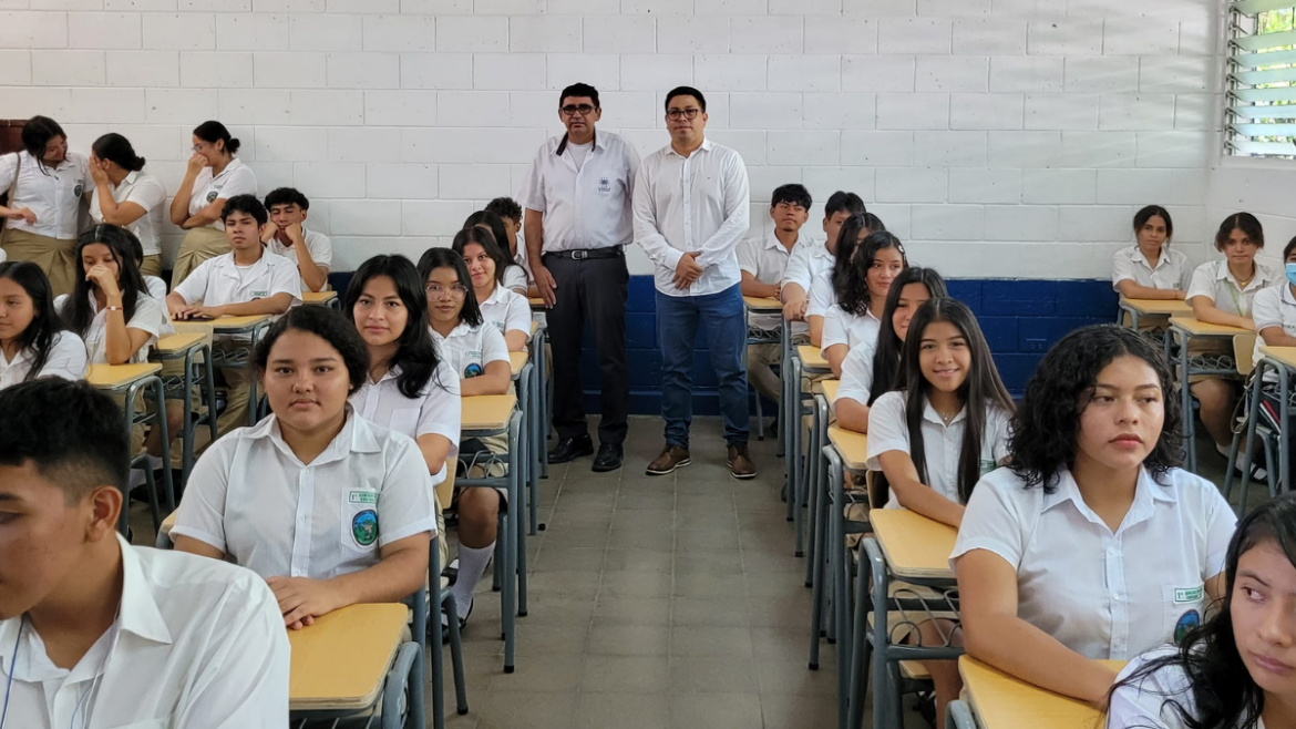 Incremento en la matrícula para el próximo año en Injosica de Zacatecoluca