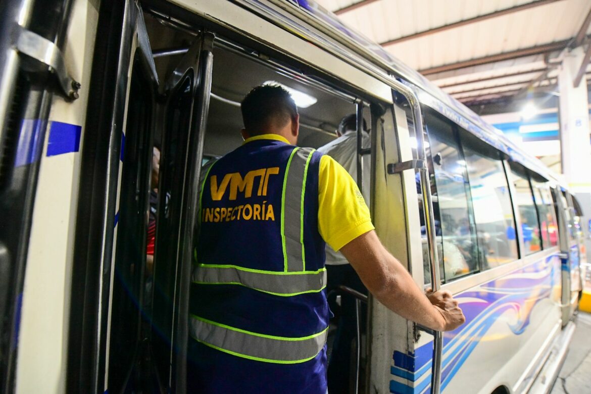 Sancionan a cuatro unidades del transporte público en las primeras horas del último día del 2023