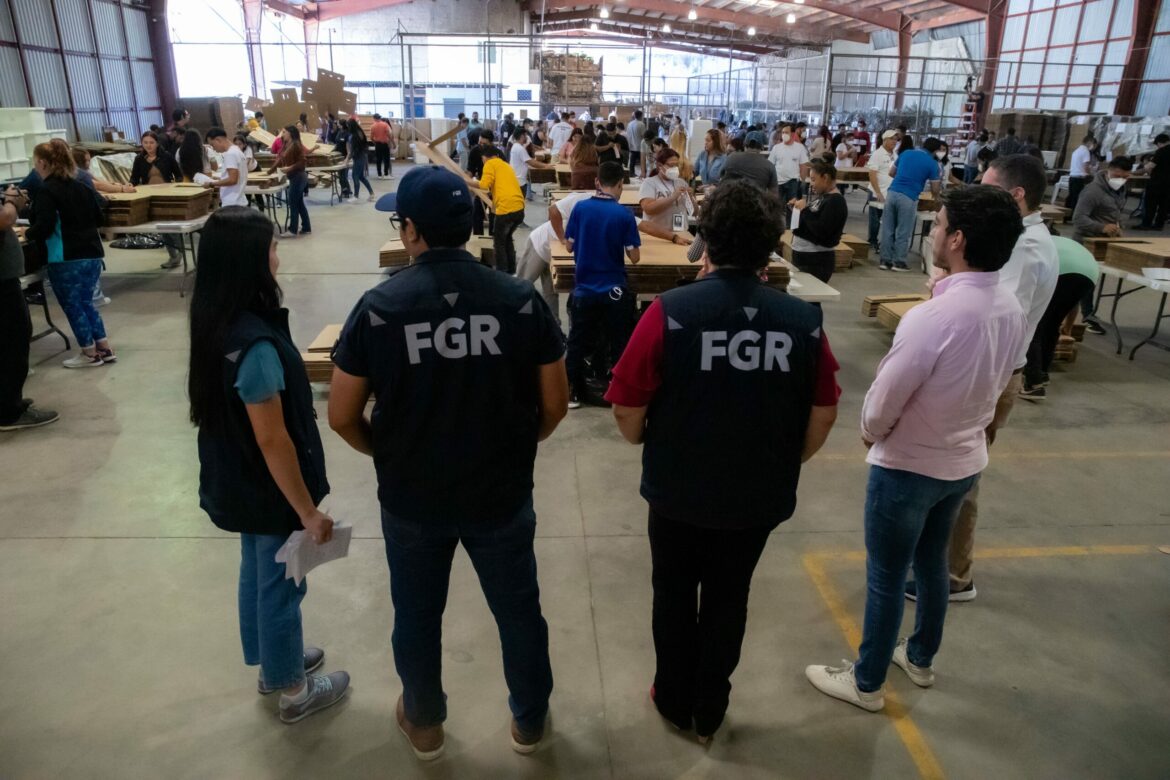 Inicia rotulación de las cajas destinadas para el paquete electoral