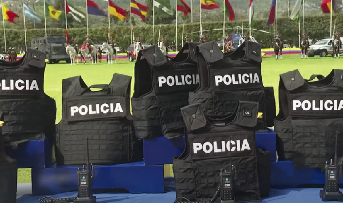 Estados Unidos envía chalecos, equipos y expertos a Ecuador para apoyar en temas de seguridad