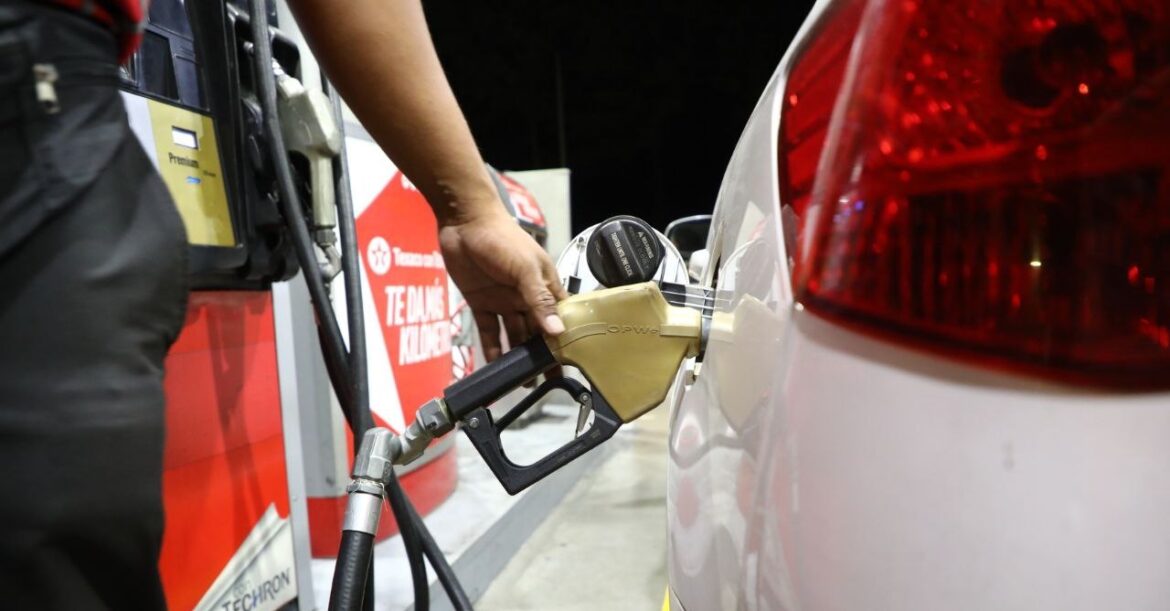 Prorrogan vigencia de ley que sanciona abusos en la distribución y comercialización de productos derivados del petróleo
