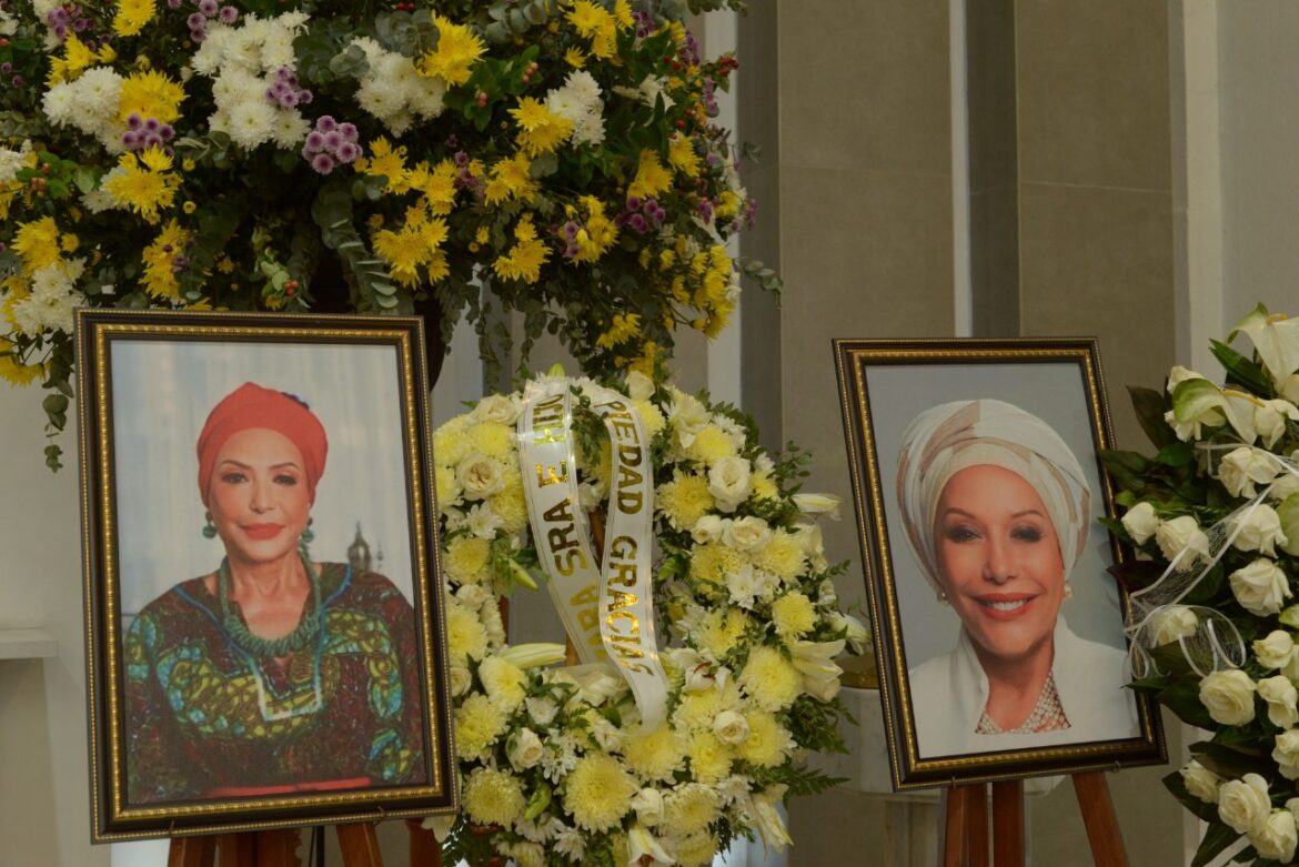 Despiden a senadora colombiana, Piedad Córdoba, en una emotiva ceremonia fúnebre en Medellín