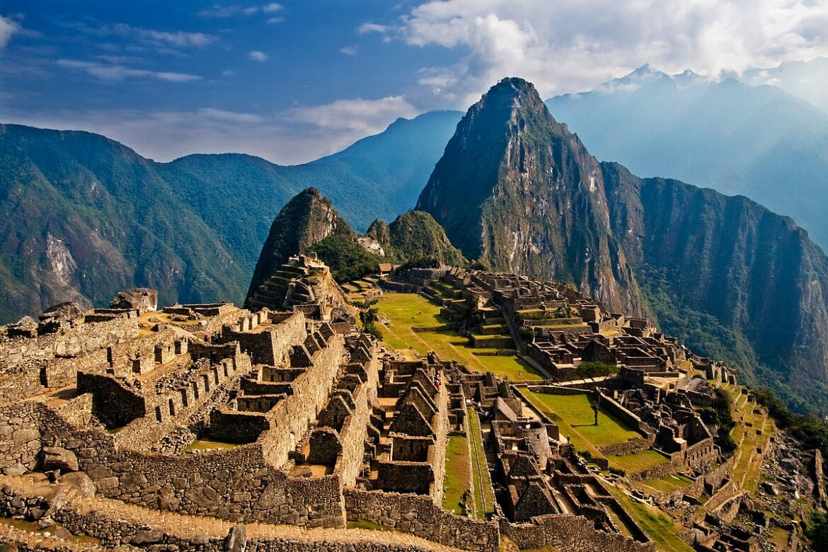 Organizaciones protestan contra privatización de Machu Picchu
