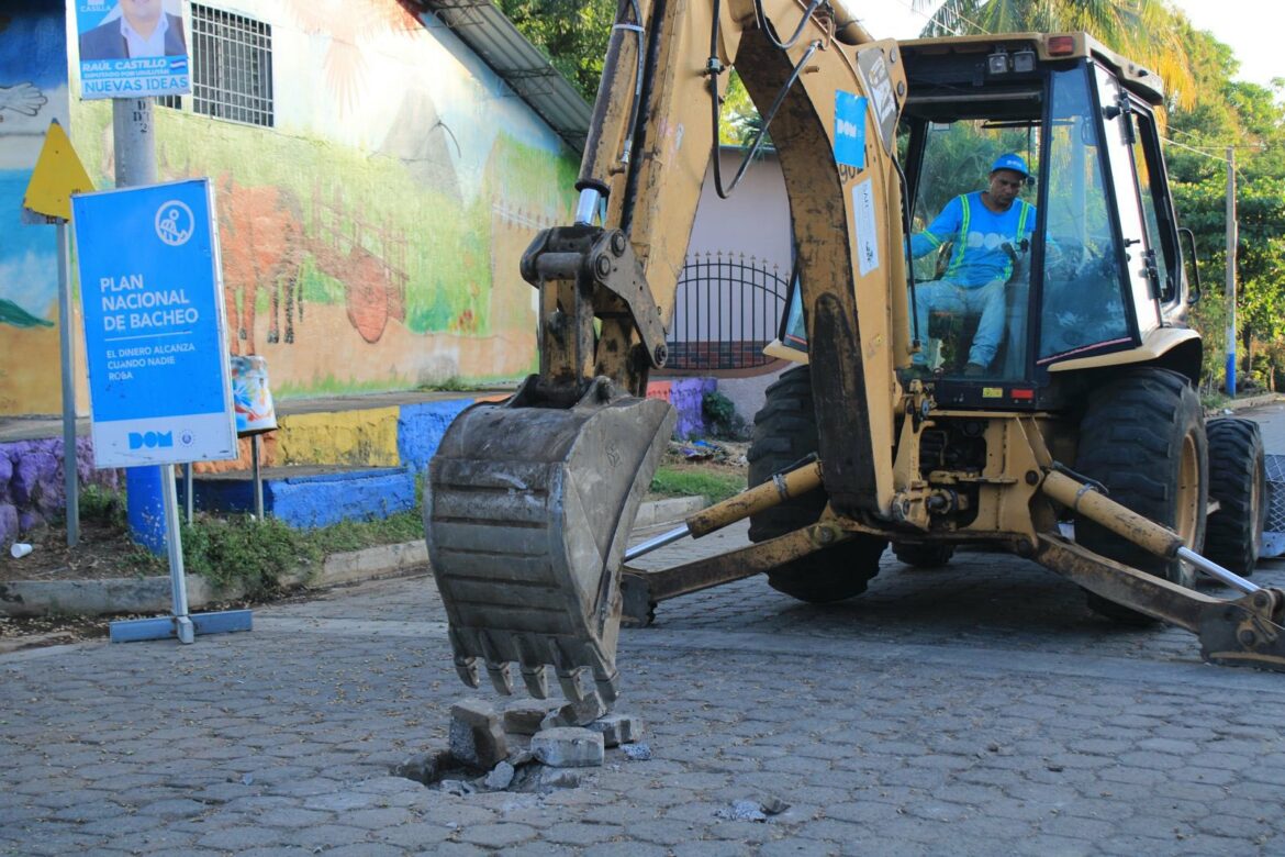 La DOM inicia reconstrucción de cerca de 2.5 kilómetros de calles urbanas de San Dionisio, Usulután