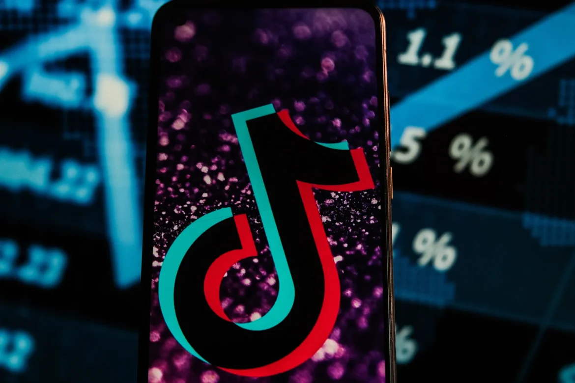 TikTok en competencia con YouTube al admitir videos más largos