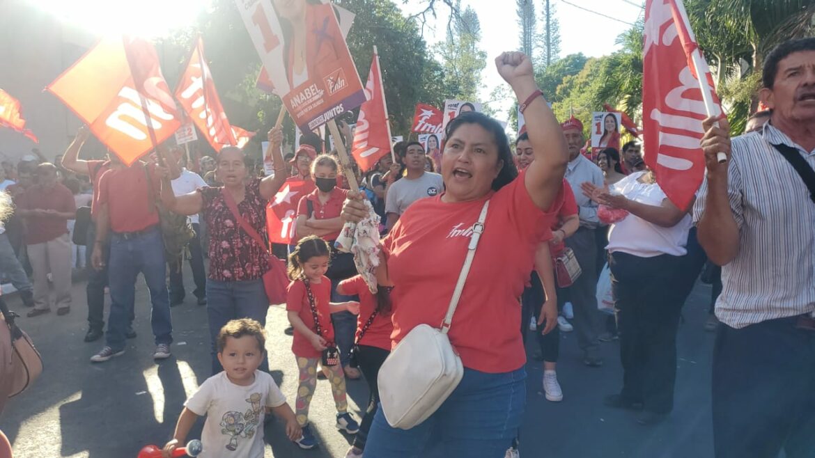 FMLN realiza cierre de campaña con poca afluencia de asistentes