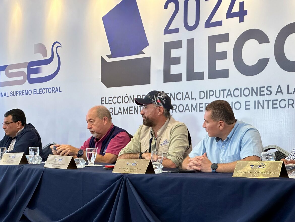Magistrado Orellana garantiza preparación del TSE para dar proyecciones de elecciones presidenciales y legislativas “a la brevedad posible”
