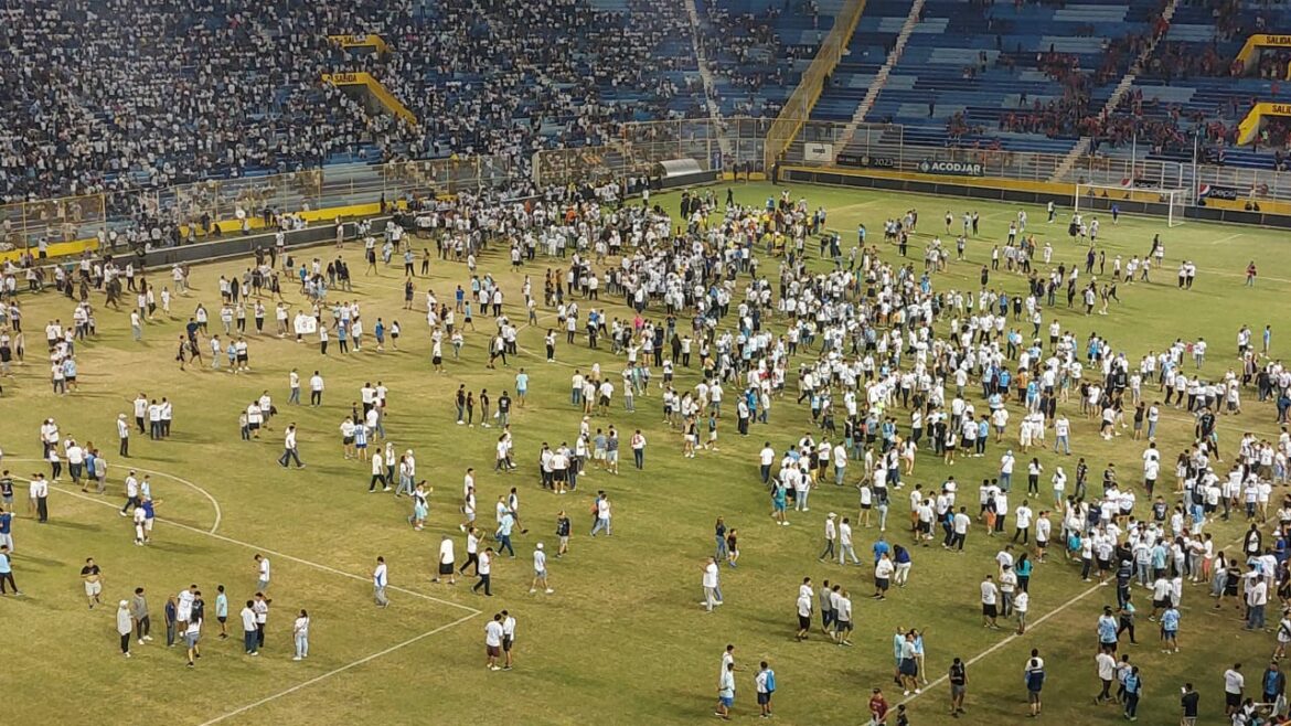 Alianza solicitará a la Fesfut retirar el castigo que tiene el equipo de jugar a puerta cerrada