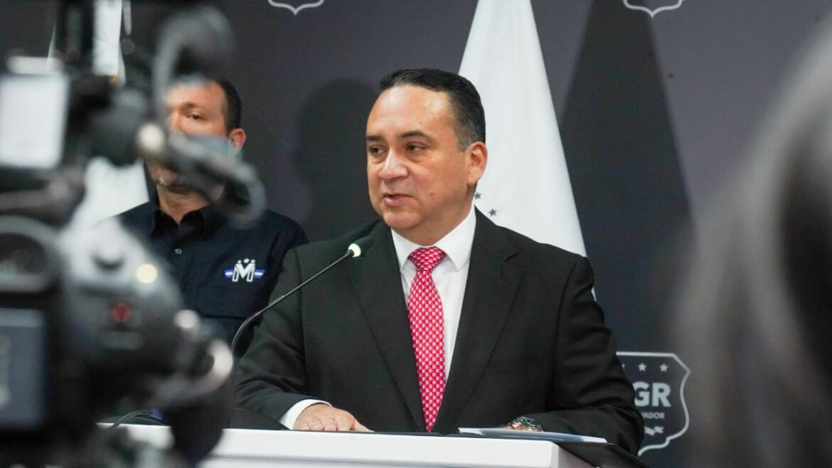 Aprobado, el fiscal general de la República podrá declarar la denominación de personas o grupos terroristas