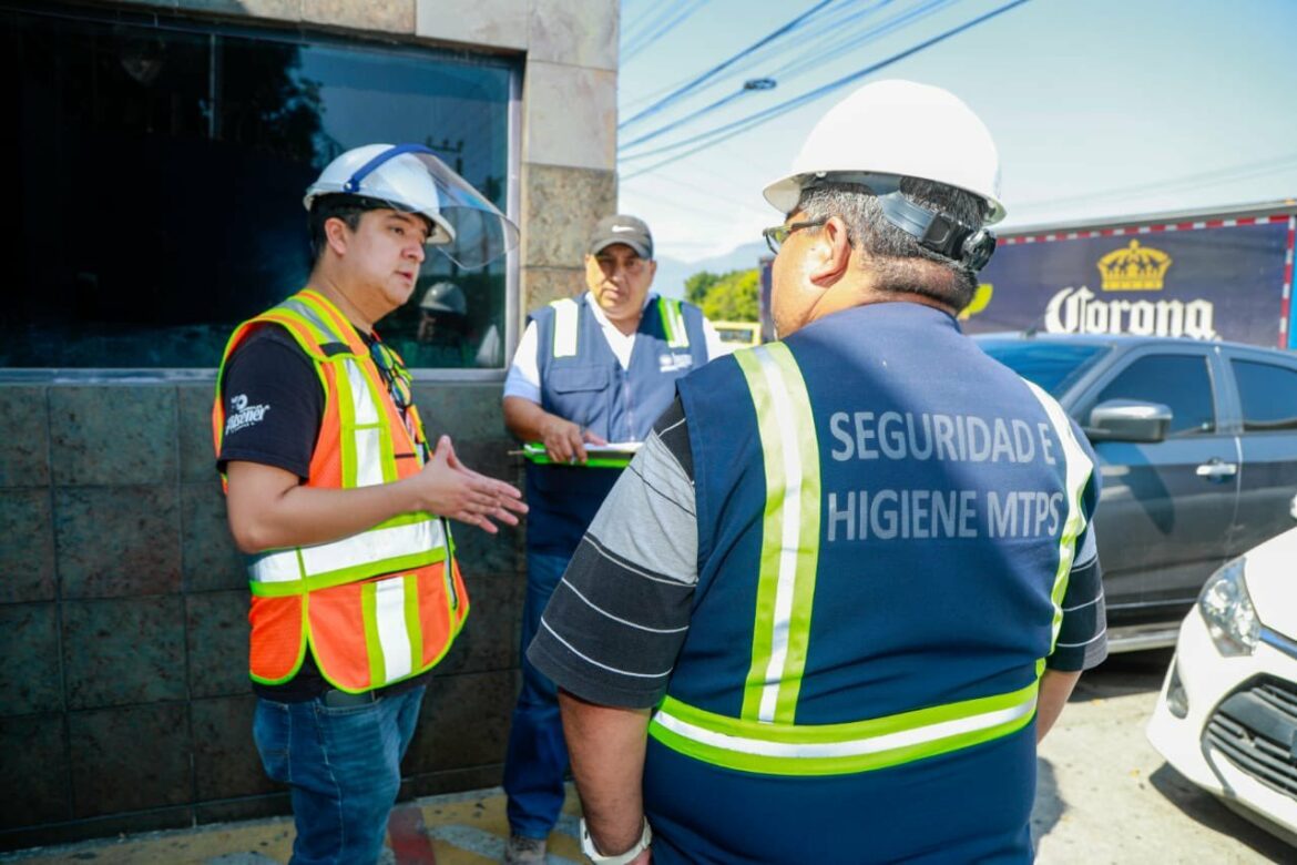 Ministro Castro: La Constancia impidió inspección del Ministerio de Trabajo tras el incendio
