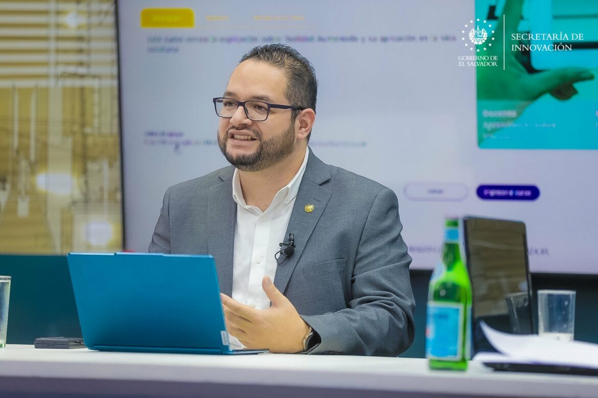 Convocatoria para técnicos universitarios de la Escuela Superior de Innovación y Tecnología alcanza a 10 mil estudiantes