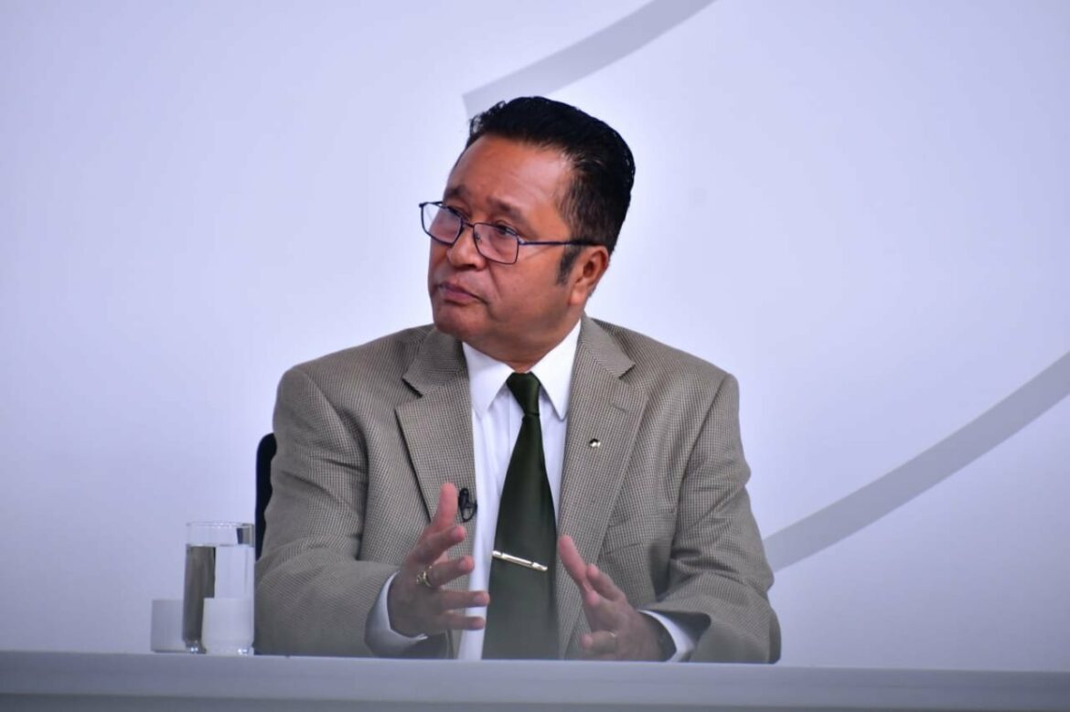 «Lo que han hecho ARENA y el FMLN de intentar impedir el voto y luego de aprobarlo, pedirlo a los salvadoreños en el extranjero, es la máxima expresión de corrupción», dice politólogo
