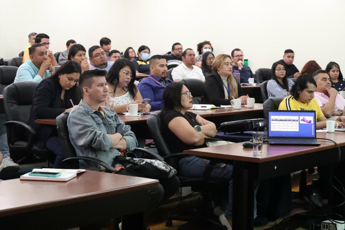 TSE capacita a periodistas sobre procedimientos electorales