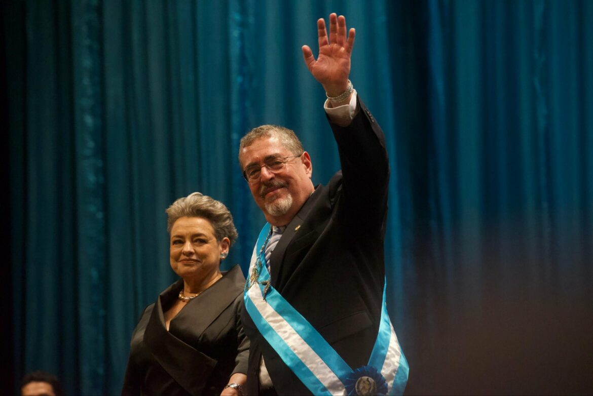 Bernardo Arévalo es declarado oficialmente el Presidente de  Guatemala