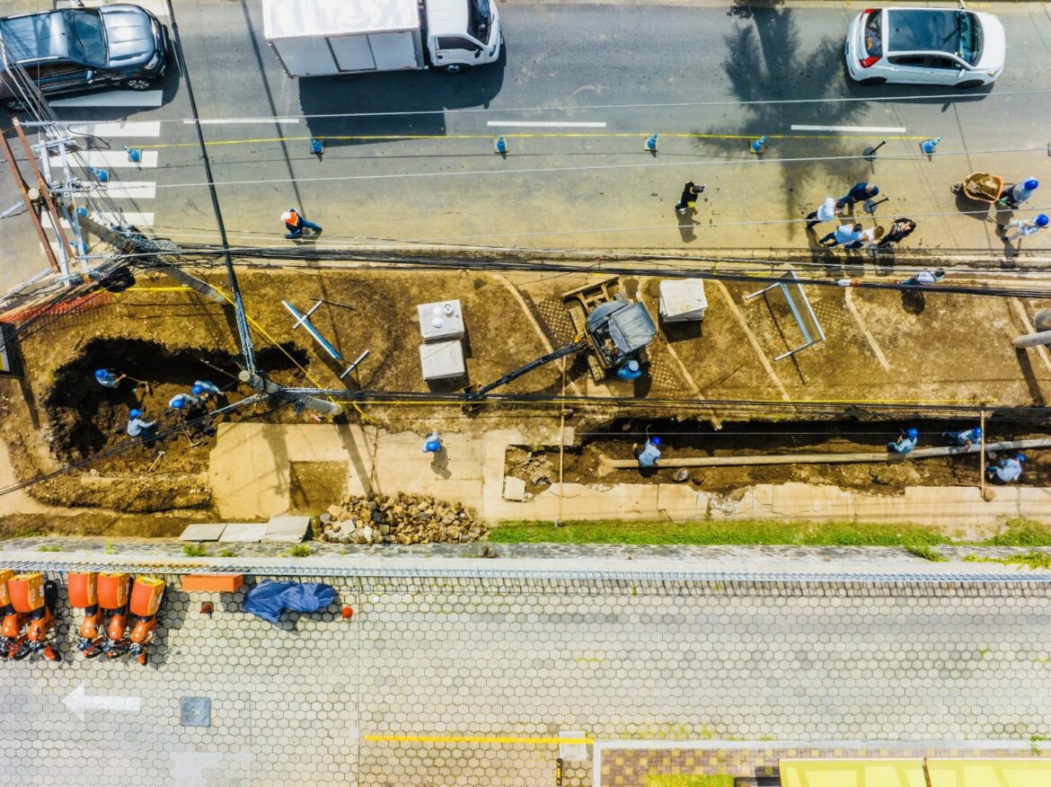 La DOM ya trabaja en la segunda etapa del cableado subterráneo en el Centro Histórico de San Salvador