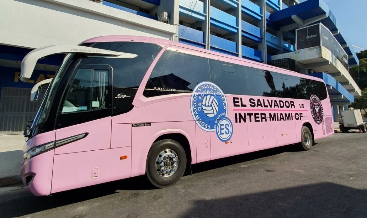 Este es uno de los buses que trasladará a los jugadores del Inter Miami