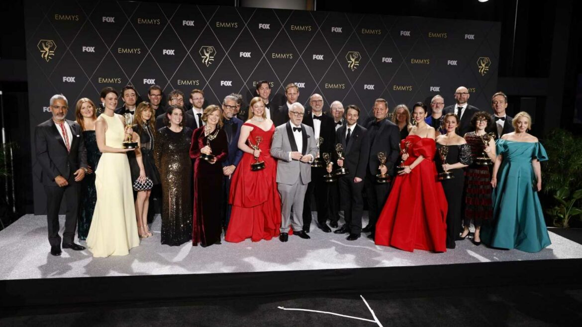Las series Succession y El Oso empatan con seis victorias en los premios Emmy 2024