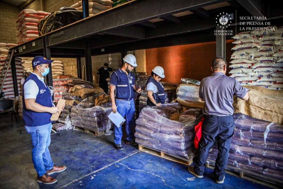 El Gobierno realiza inspecciones en comercios mayoristas de granos básicos de la ciudad de San Miguel