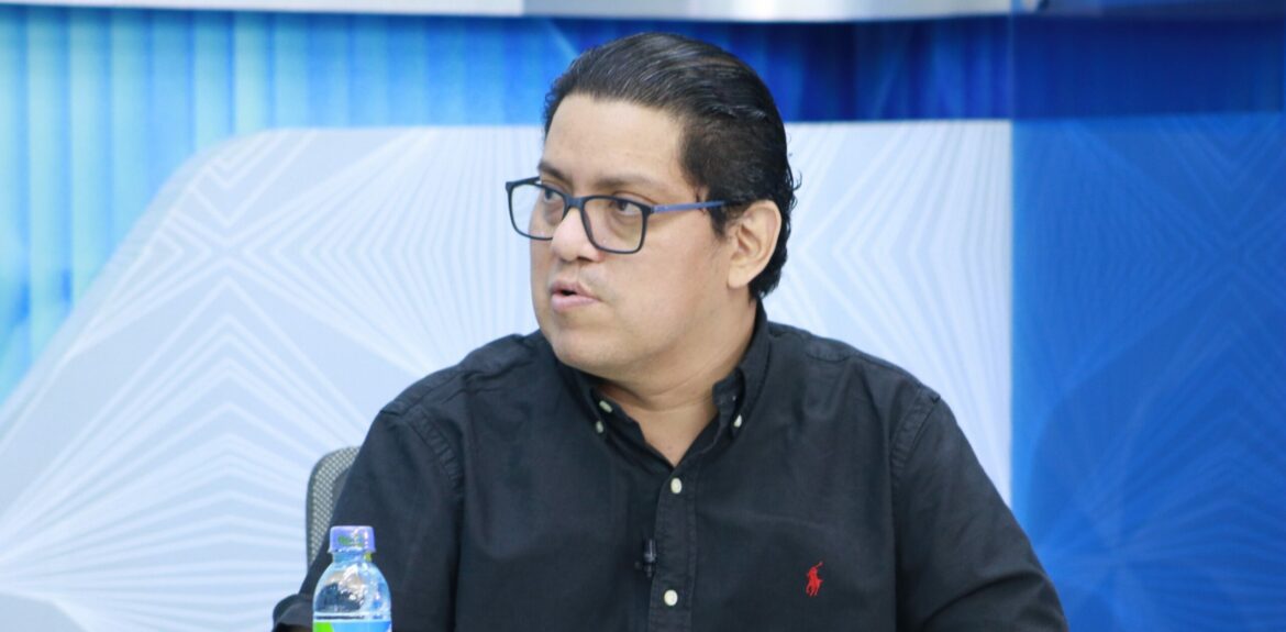 Aunque auguran la desaparición de partidos políticos, ARENA y el FMLN no van a desaparecer, afirmó Cartagena