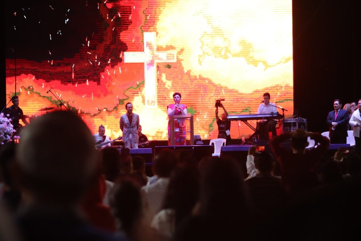 Iglesia del Camino desarrolló con éxito las dos noches de Avivamiento bajo el lema «El Salvador bajo el fuego del Espíritu Santo»