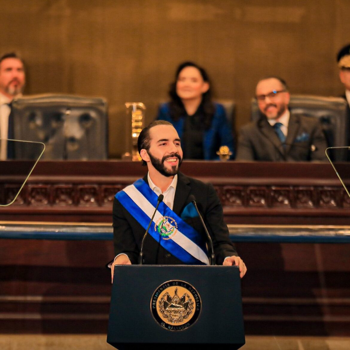 Con el 99.1 % escrutado, 2,681,254 salvadoreños eligieron a Bukele para que gobierne por segundo periodo consecutivo