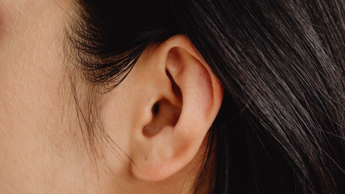 Cómo cuidar de los oídos y evitar tinnitus