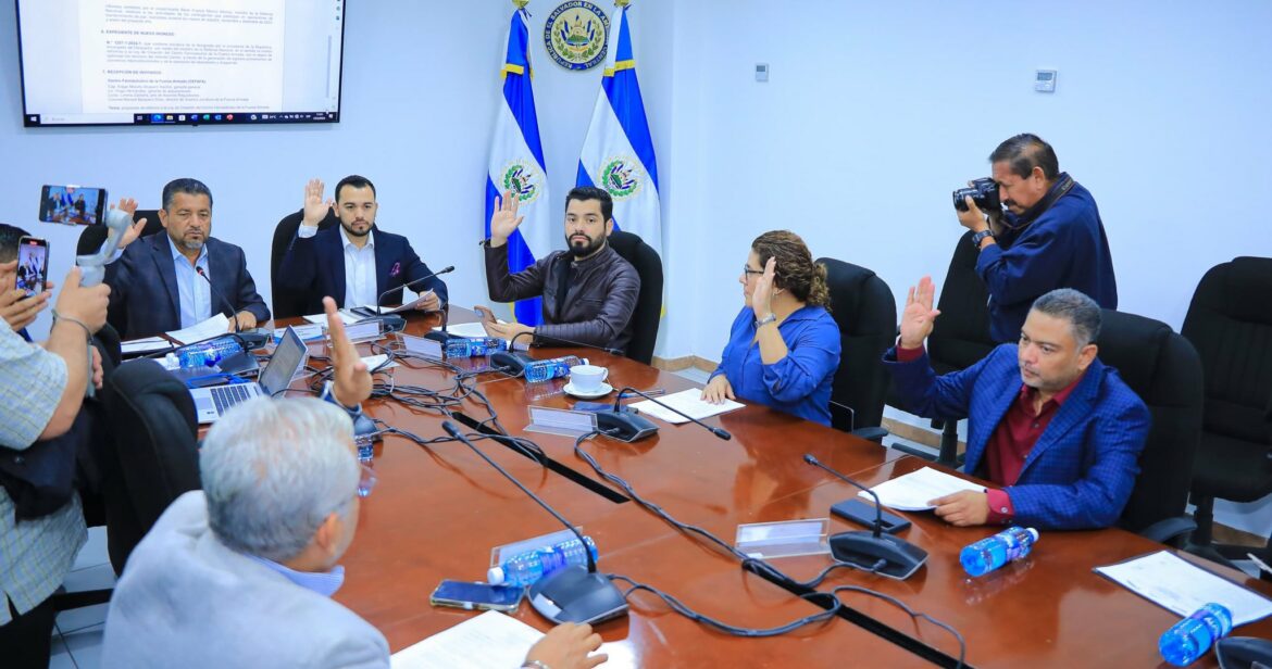 Luz verde a la Ley de Creación del Centro Farmacéutico de la Fuerza Armada