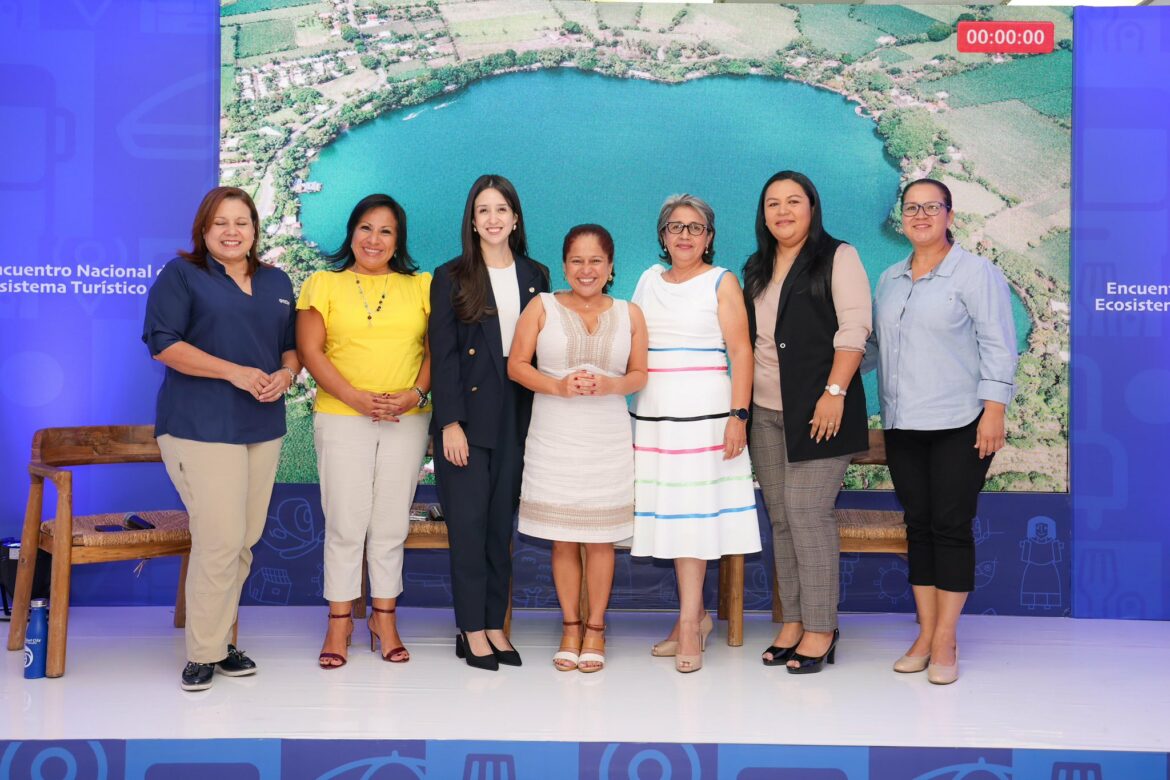 Encuentro Nacional del Ecosistema Turístico se desarrolla en San Vicente