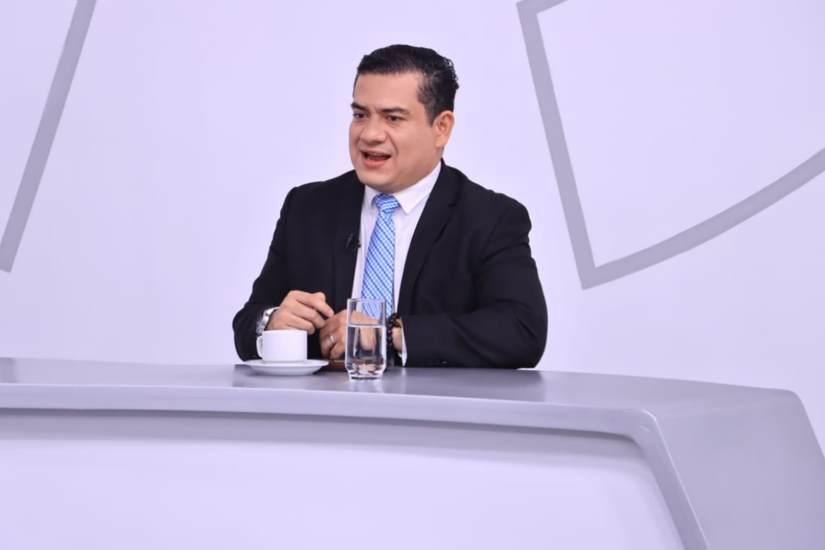 Abogado y consultor electoral, Juan Contreras: “Hay un sentimiento de alegría de tener al presidente Nayib Bukele”