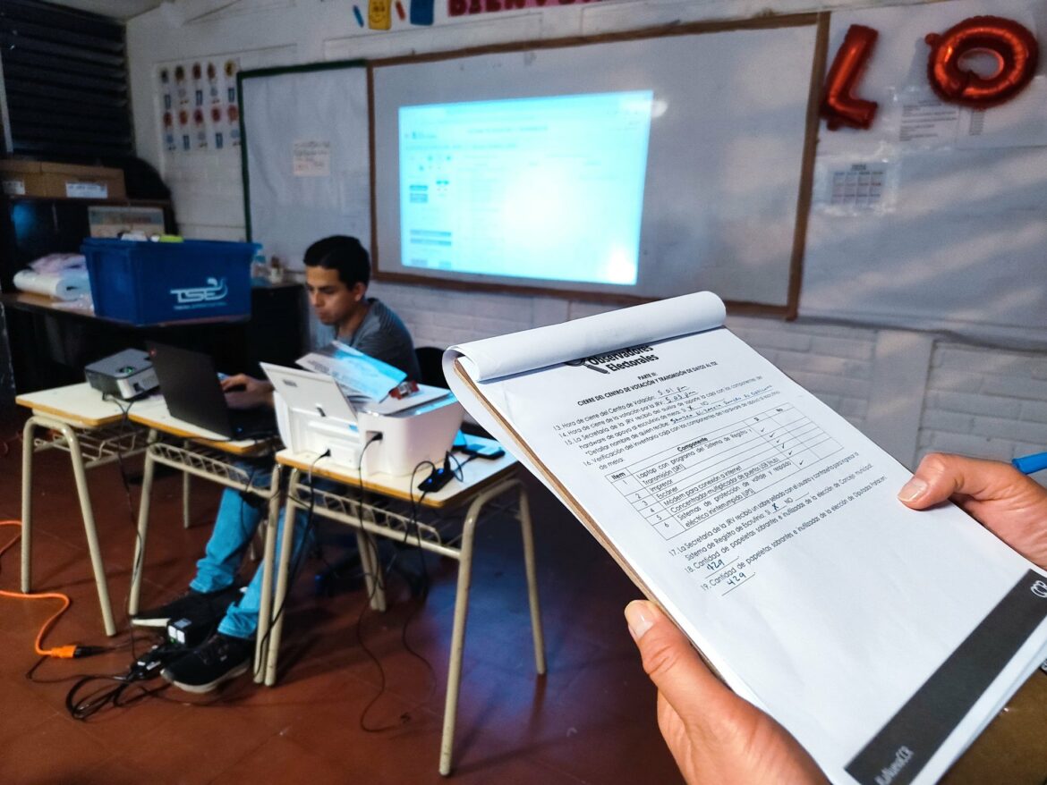 TSE brinda indicaciones en caso de que una JRV no pueda transmitir actas