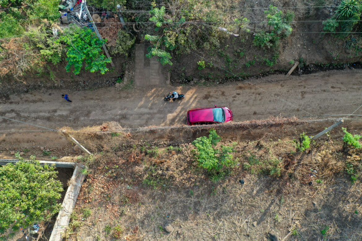 DOM mejorará una vía de 1.2 km en beneficio de más de 3,000 habitantes de Ayiquizaya