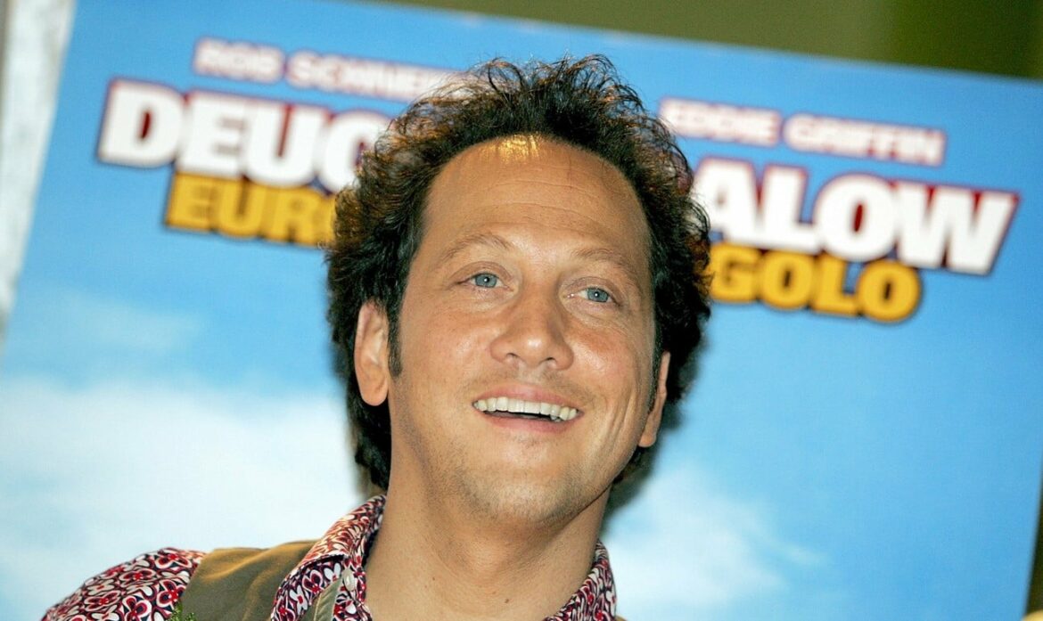 Reconocido actor Schneider a Bukele: «¡Usted es una gran inspiración! Su éxito es el éxito de todos los salvadoreños»