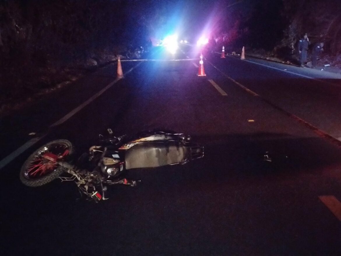 Motociclista falleció tras chocar con otra moto en ctra. a Ahuchapán