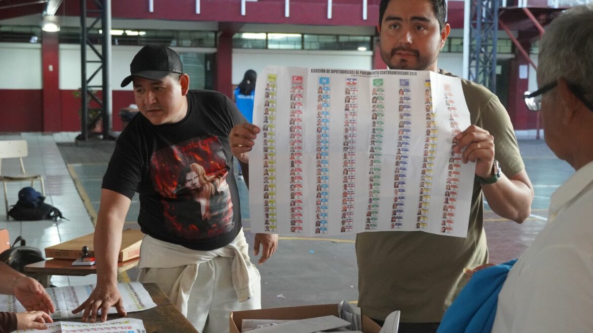 Finalizó el escrutinio final de la elección de diputaciones al PARLACEN, informó magistrado Orellana