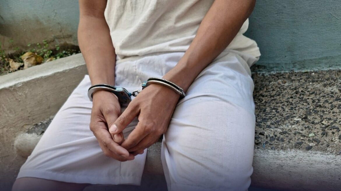 Acusado de tráfico ilícito continuará detenido