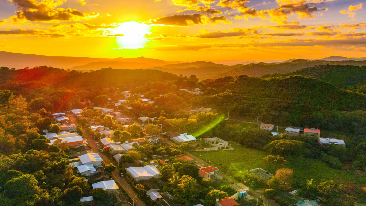 El ambiente caluroso persistirá este martes