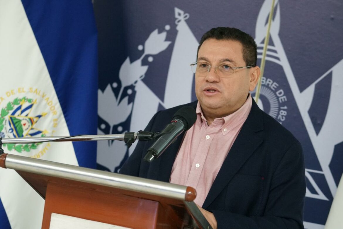 Ministro Castro: «Sí creo que Bukele tiene una capacidad muy fuerte para enfrentar los nuevos retos y desafíos del próximo quinquenio»