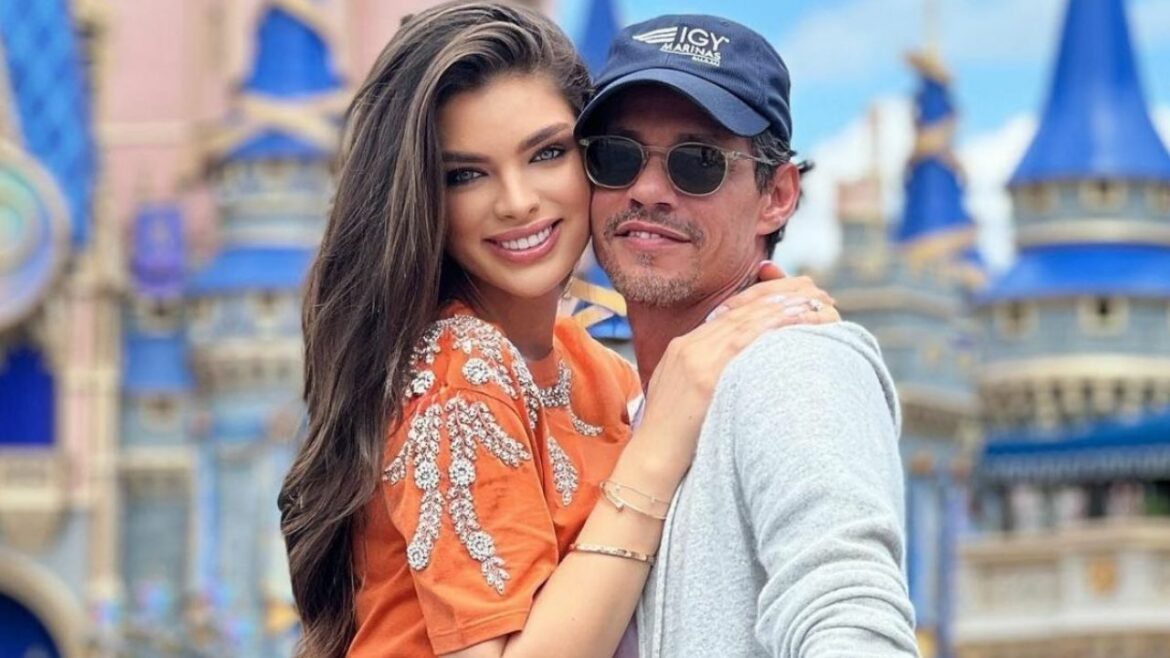 Marc Anthony y Nadia Ferreira muestran el rostro de su bebé
