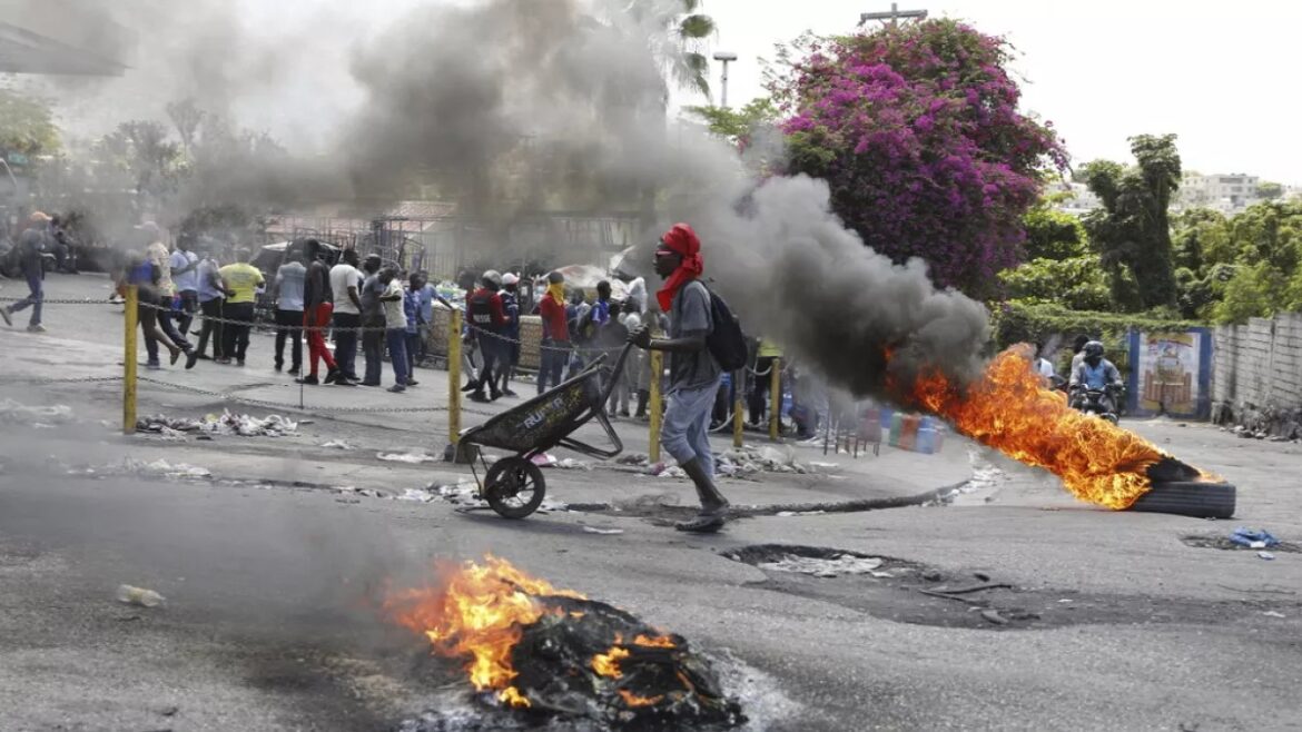 Naciones Unidas evacuará de Haití a su personal no esencial debido a la violencia