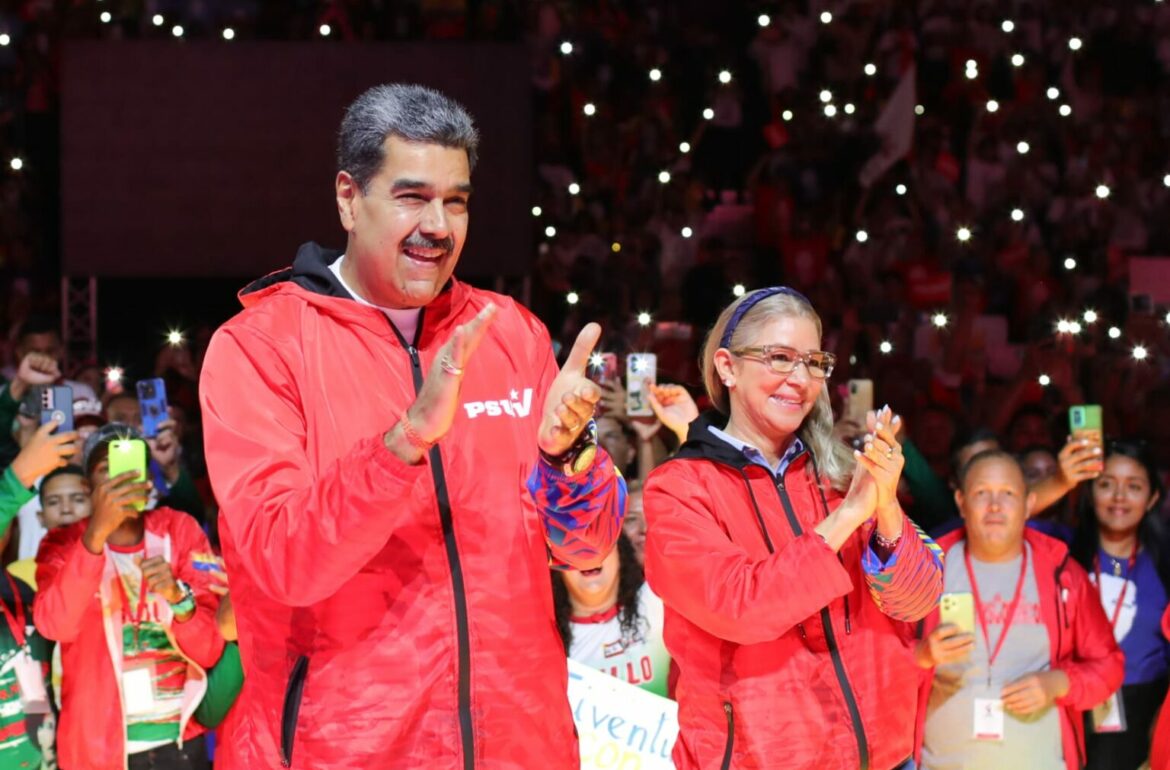 Chavismo proclama a Maduro como candidato presidencial para un tercer período