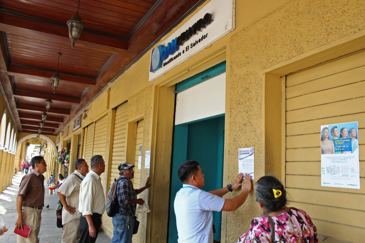 RNPN reporta problemas para emitir DUI en el país y en el extranjero